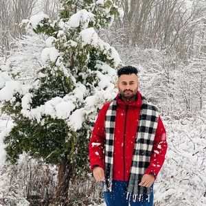 Meet your Posher, Pardeep